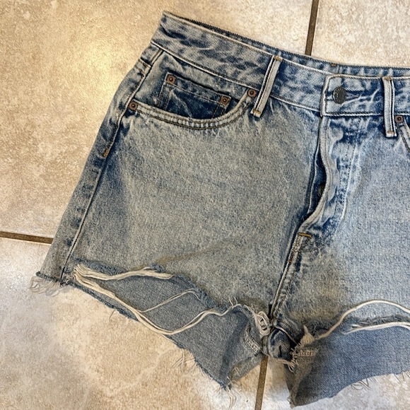 GRLFRND Helena Acid Wash Denim Shorts 26 Revolve - Picture 7 of 8